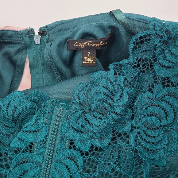 David's Bridal City Triangles Teal and Pink Lace Back Floral Mini Dress - Picture 12 of 14